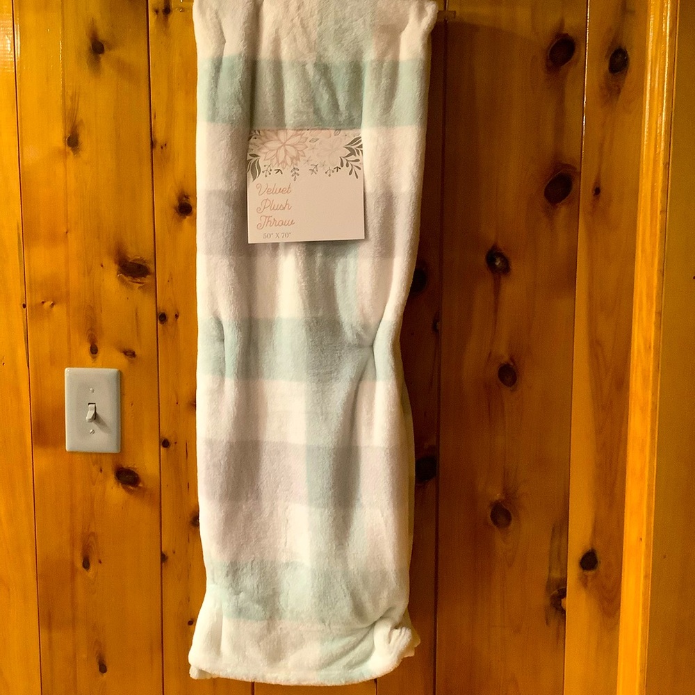 Easter Plaid Pastel Throw